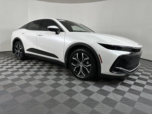 2023 Toyota Crown XLE