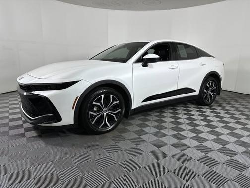 2023 Toyota Crown XLE