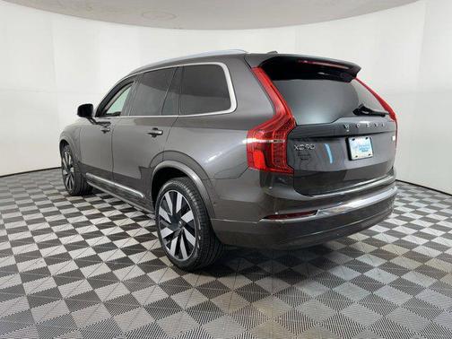 2023 Volvo XC90 Recharge Plug-In Hybrid T8 Ultimate 6-Seater