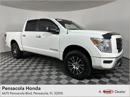 2021 Nissan Titan SV