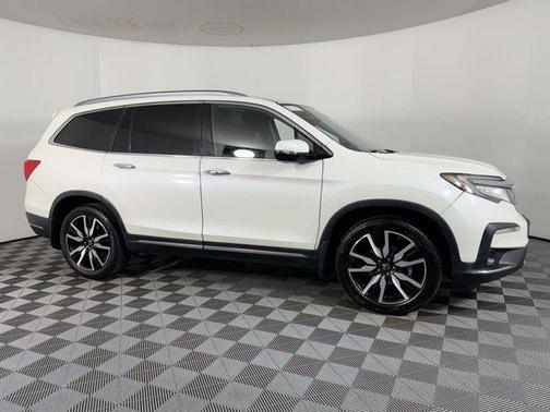 2019 Honda Pilot Touring 8-Passenger