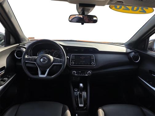 2020 Nissan Kicks SR