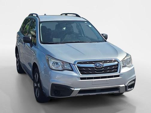 Ice Silver Metallic 2017 Subaru Forester 2.5i