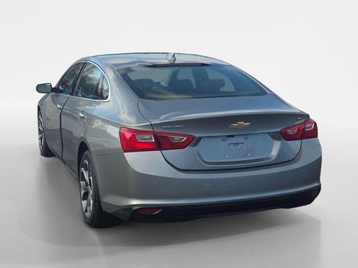 Sterling Gray Metallic 2024 Chevrolet Malibu FWD 1LT