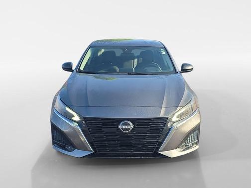 Gun Metallic 2024 Nissan Altima 2.5 SV