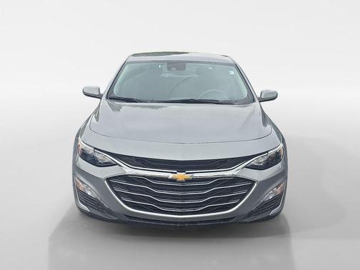 Sterling Gray Metallic 2024 Chevrolet Malibu FWD 1LT