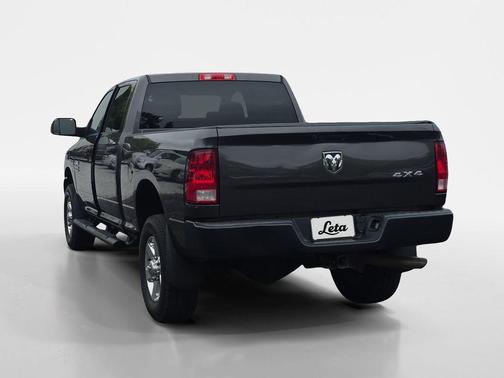Granite Crystal Metallic Clearcoat 2017 RAM 3500 Tradesman Crew Cab 4x4 6'4' Box