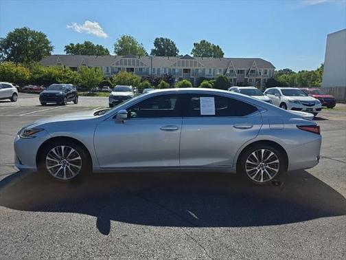 2021 Lexus ES 300h Base