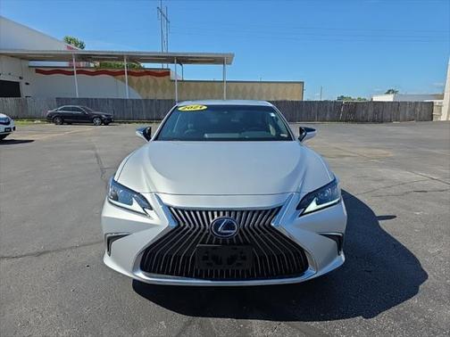 2021 Lexus ES 300h Base