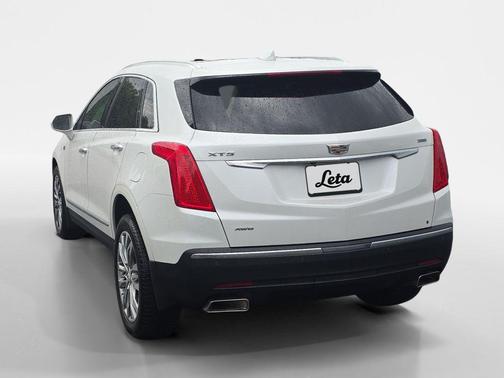 Crystal White Tricoat 2018 Cadillac XT5 Premium Luxury
