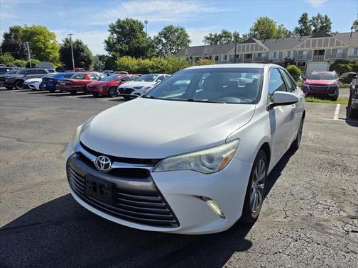 2016 Toyota Camry SE w/Special Edition Pkg