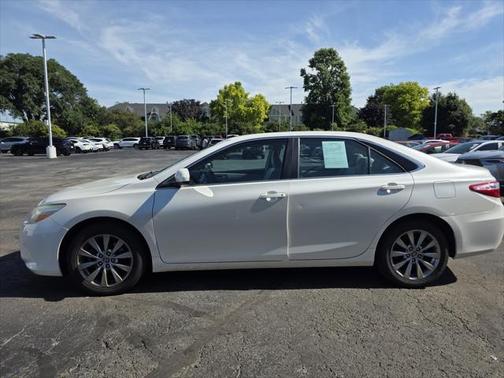 2016 Toyota Camry SE w/Special Edition Pkg