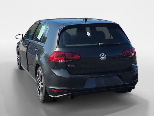 2017 Volkswagen Golf GTI 2.0T SE 4-Door