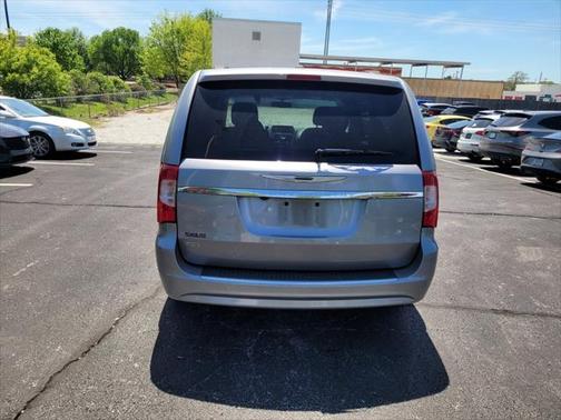 2015 Chrysler Town & Country Touring