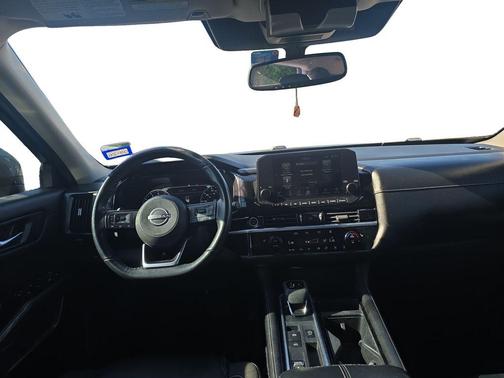 Gun Metallic 2022 Nissan Pathfinder SL 2WD