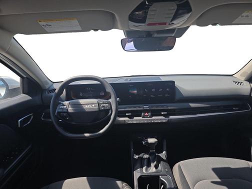 Snow White Pearl 2025 Kia K4 LXS
