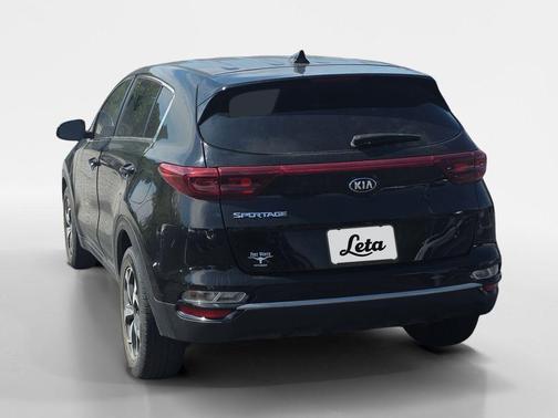Black Cherry Pearl 2020 Kia Sportage LX