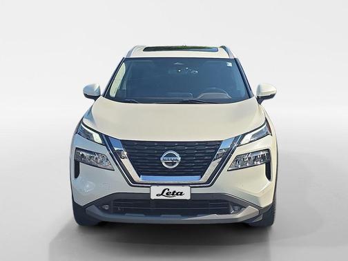 Pearl White Tricoat 2021 Nissan Rogue SL