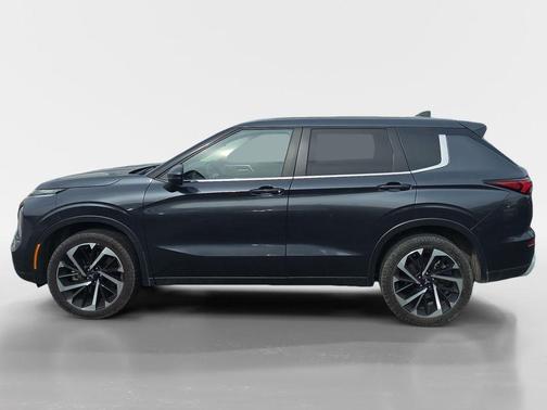 Graphite Gray 2024 Mitsubishi Outlander SE 2.5 S-AWC