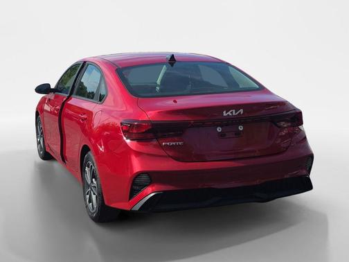 Currant Red 2024 Kia Forte LXS