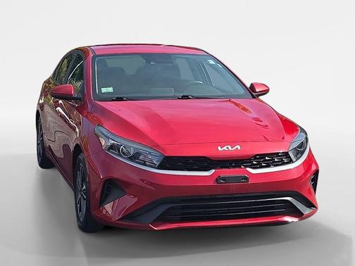 Currant Red 2024 Kia Forte LXS