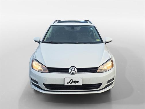 2015 Volkswagen Golf SportWagen TDI SE 4-Door