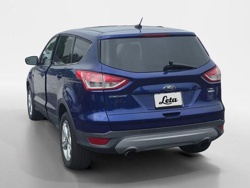 Deep Impact Blue 2016 Ford Escape SE