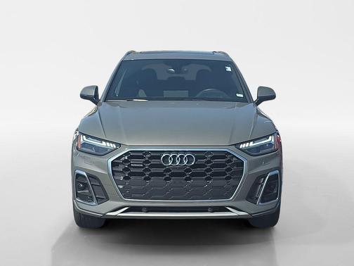 2023 Audi Q5 45 S line Prestige
