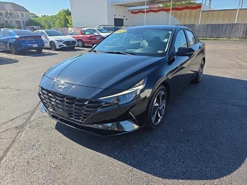 2023 Hyundai ELANTRA Limited