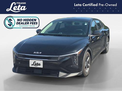 Aurora Black Pearl 2025 Kia K4 LXS