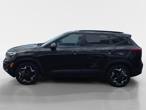 Fusion Black 2025 Kia Seltos S