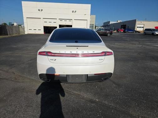 2015 Lincoln MKZ Hybrid Base