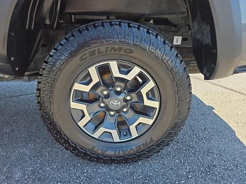 2023 Toyota Tacoma TRD Off-Road