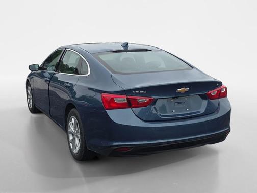 Lakeshore Blue Metallic 2024 Chevrolet Malibu FWD 1LT