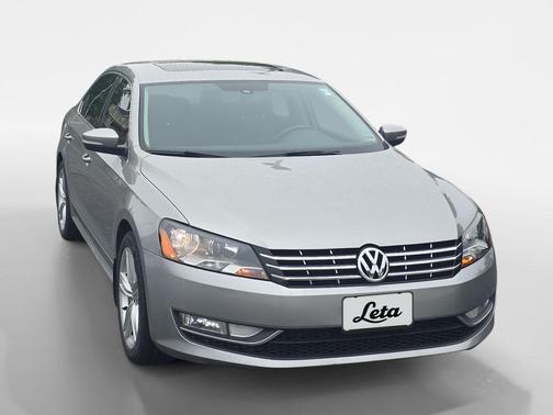Tungsten Silver Metallic 2014 Volkswagen Passat 2.0L TDI DSG SEL Premium