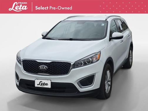 Snow White Pearl 2018 Kia Sorento LX