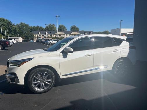 Photo 3 of 3 of 2019 Acura RDX