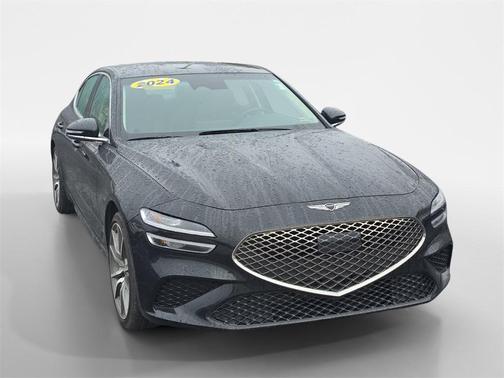 2024 Genesis G70 2.5T RWD