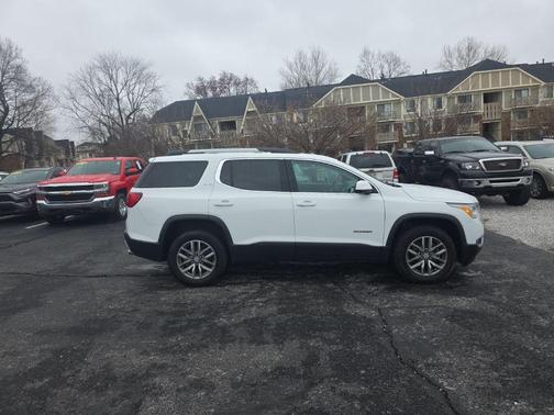 2018 GMC Acadia SLE-2