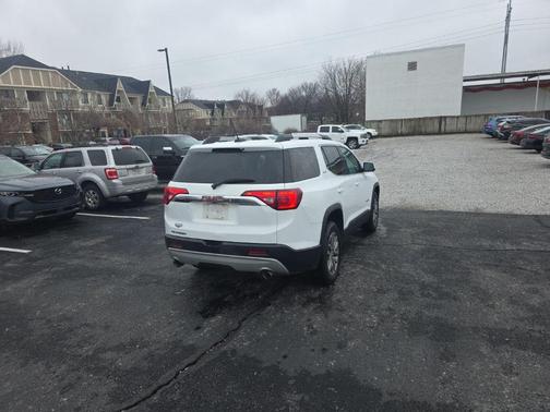 2018 GMC Acadia SLE-2
