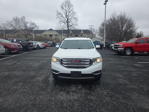 2018 GMC Acadia SLE-2