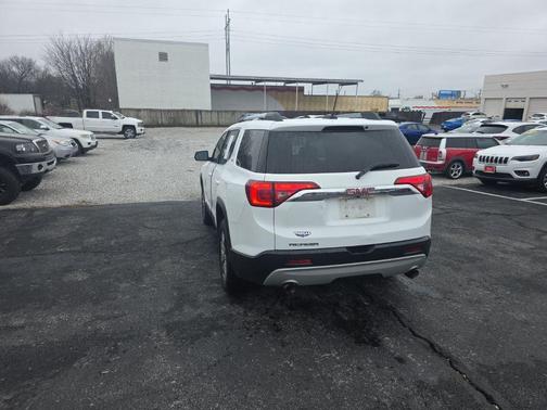 2018 GMC Acadia SLE-2