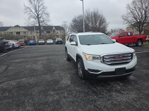 2018 GMC Acadia SLE-2