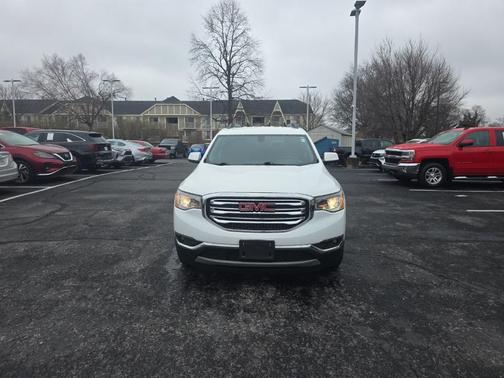 2018 GMC Acadia SLE-2