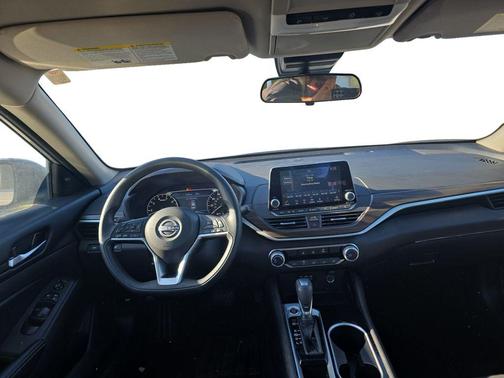 Brilliant Silver Metallic 2024 Nissan Altima 2.5 SV