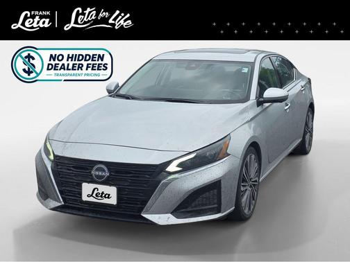 Brilliant Silver Metallic 2023 Nissan Altima 2.5 SL
