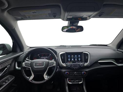 Summit White 2022 GMC Terrain SLT