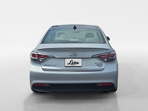 Ion Silver 2017 Hyundai SONATA Hybrid Limited