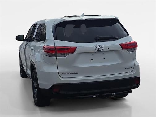 2017 Toyota Highlander LE Plus