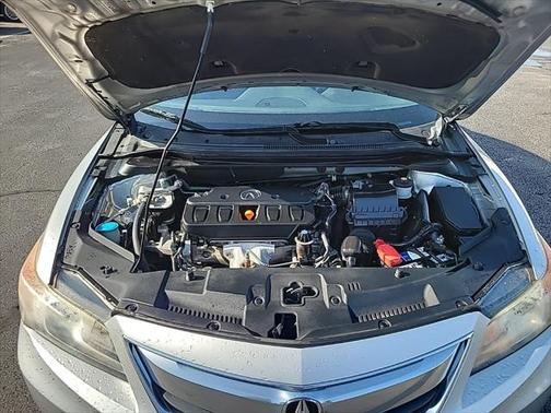 2013 Acura ILX 2.0L Technology